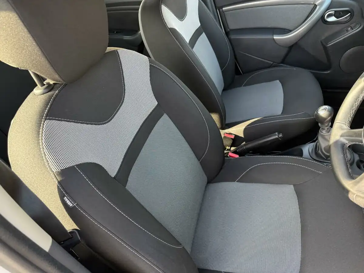 2018-dacia-duster-12-tce-nav-4x4-big-48