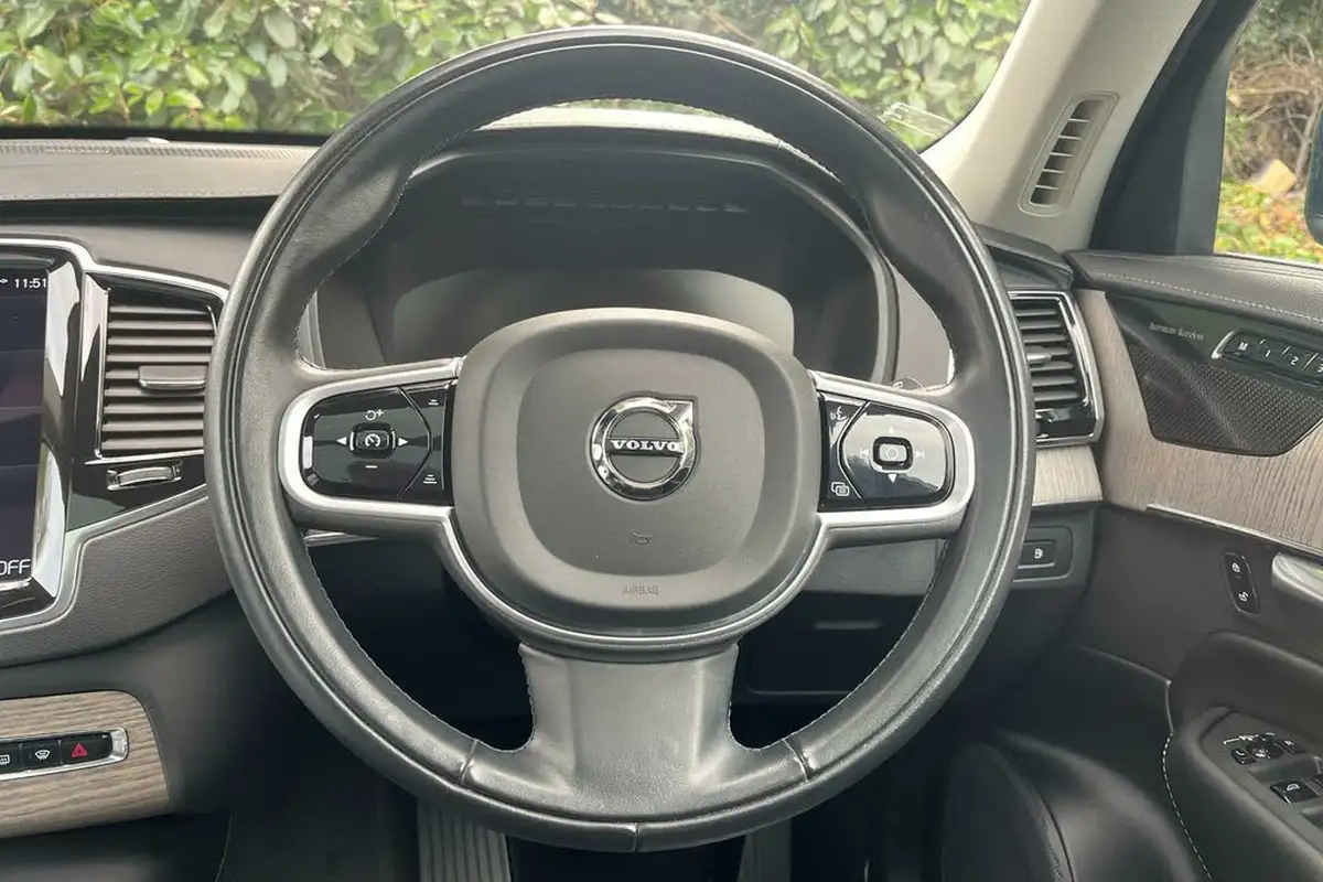 2022-volvo-xc90-20-t8-inscription-pro-455bhp-big-11