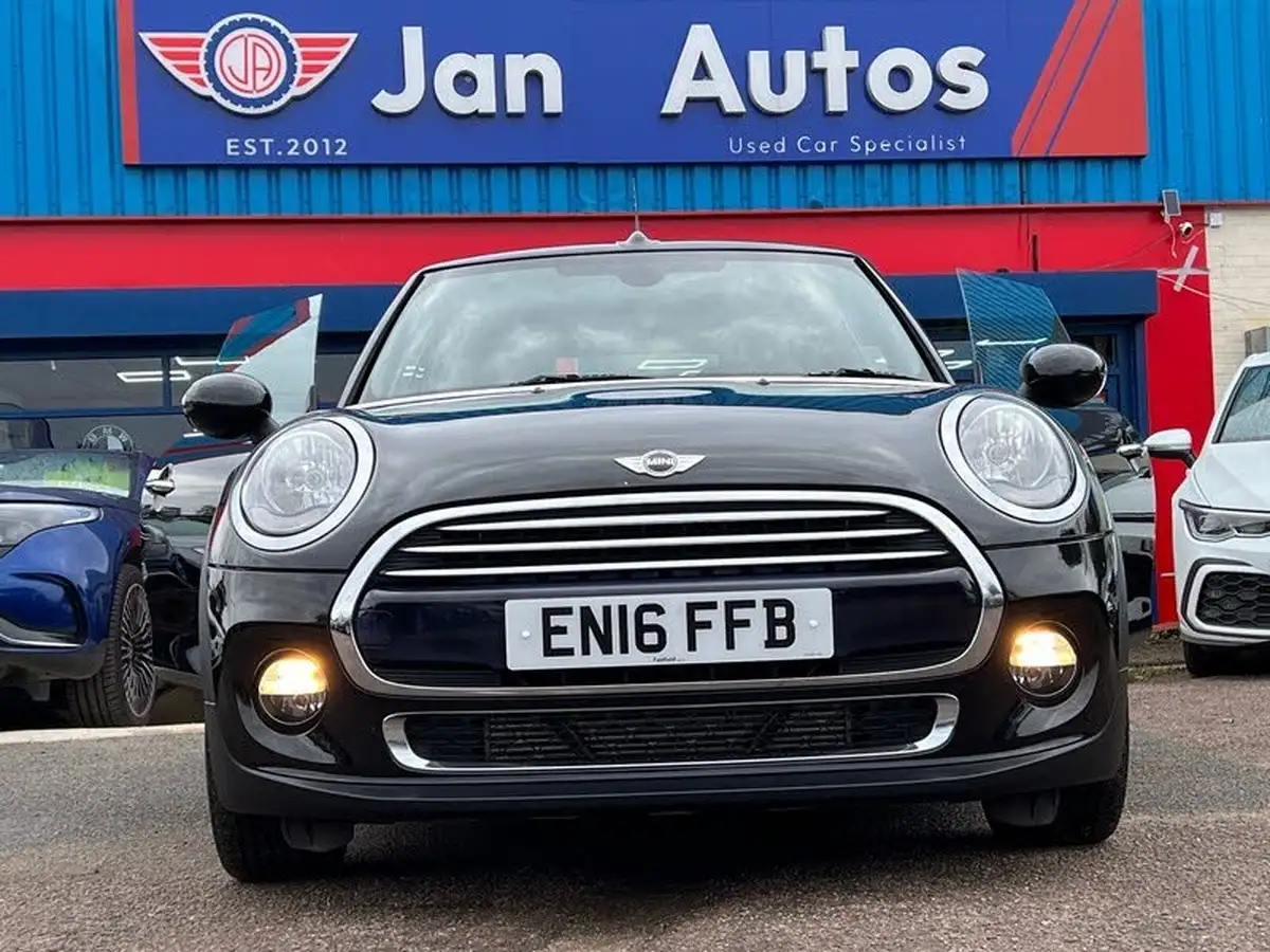 2016-mini-cooper-15td-cooper-d-ss-convertible-2d-big-20