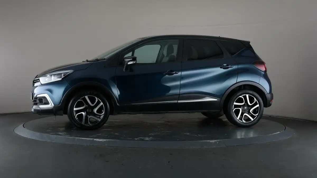 2019-renault-captur-09-tce-iconic-big-30