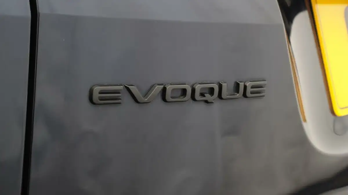 2021-land-rover-range-rover-evoque-20-d200-r-dynamic-s-big-20