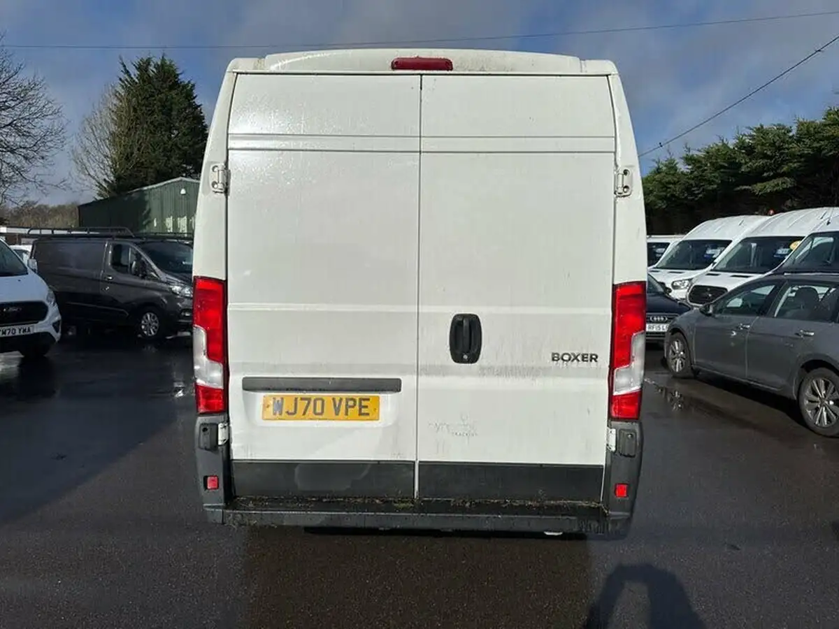 2020-peugeot-boxer-22-bluehdi-professional-335-l3-h2-panel-big-4