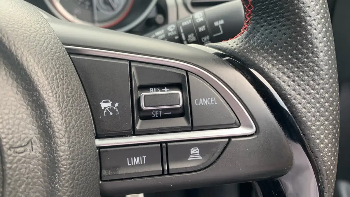 2021-suzuki-swift-14-boosterjet-sport-big-23