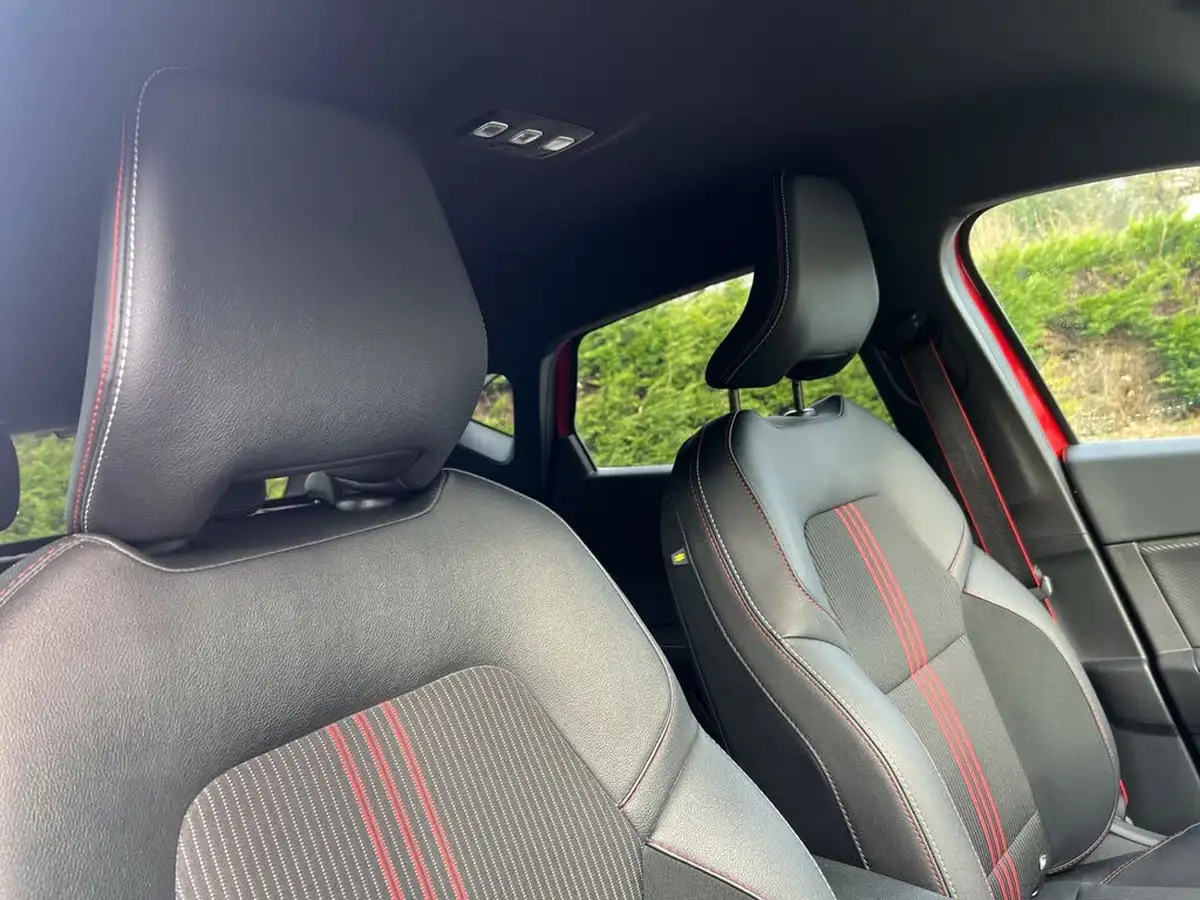 2022-renault-captur-13-tce-rs-line-big-27