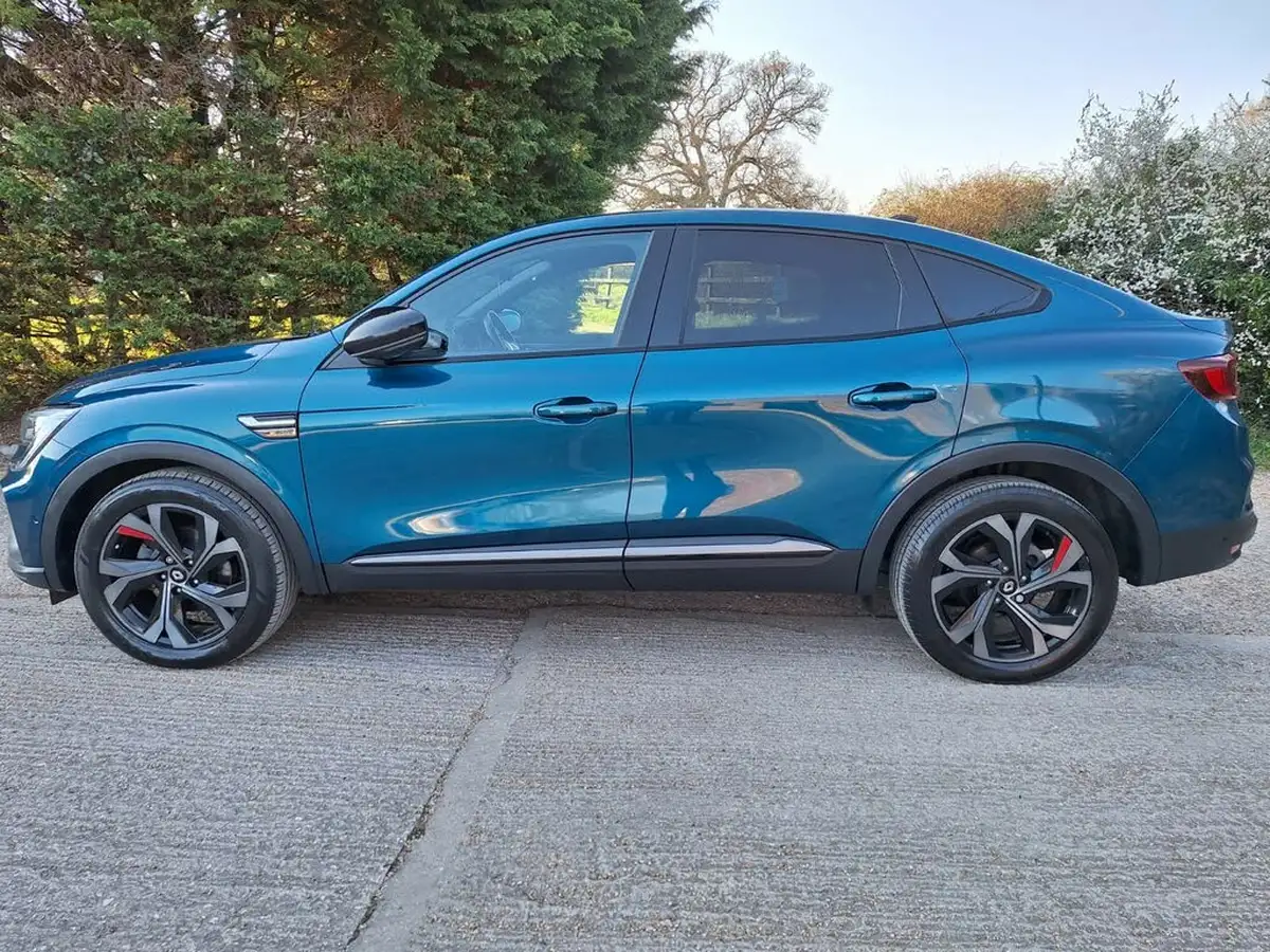 2022-renault-arkana-16-rs-line-big-1