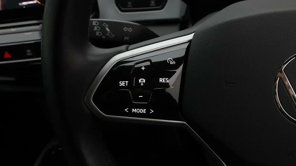 2022-volkswagen-id3-e-family-204ps-performance-big-24