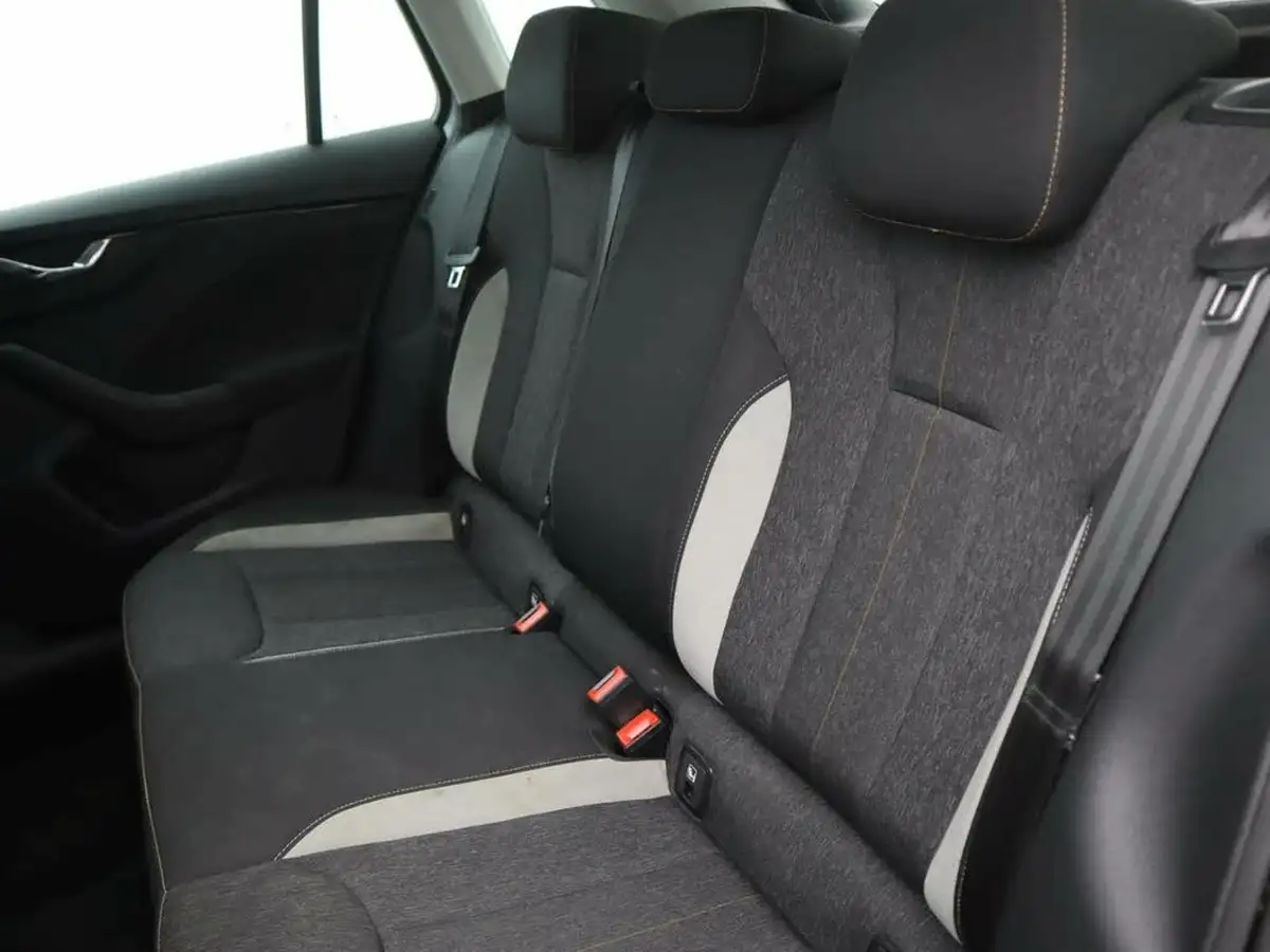 2020-skoda-kamiq-10-tsi-se-l-95ps-big-9