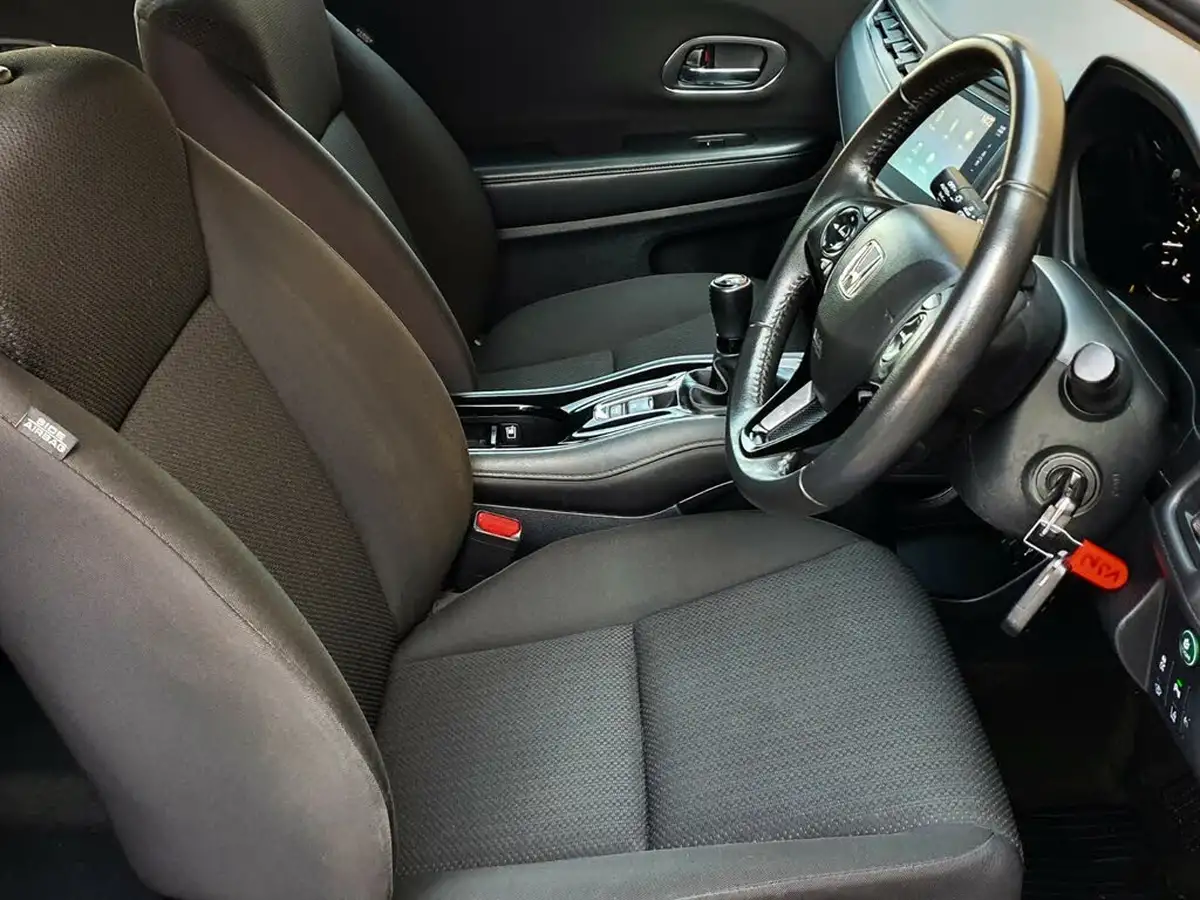 2018-honda-hr-v-16-i-dtec-se-big-10
