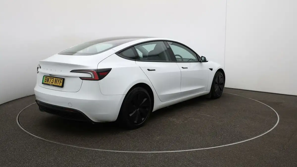 2024-tesla-model-3-e-rwd-big-45