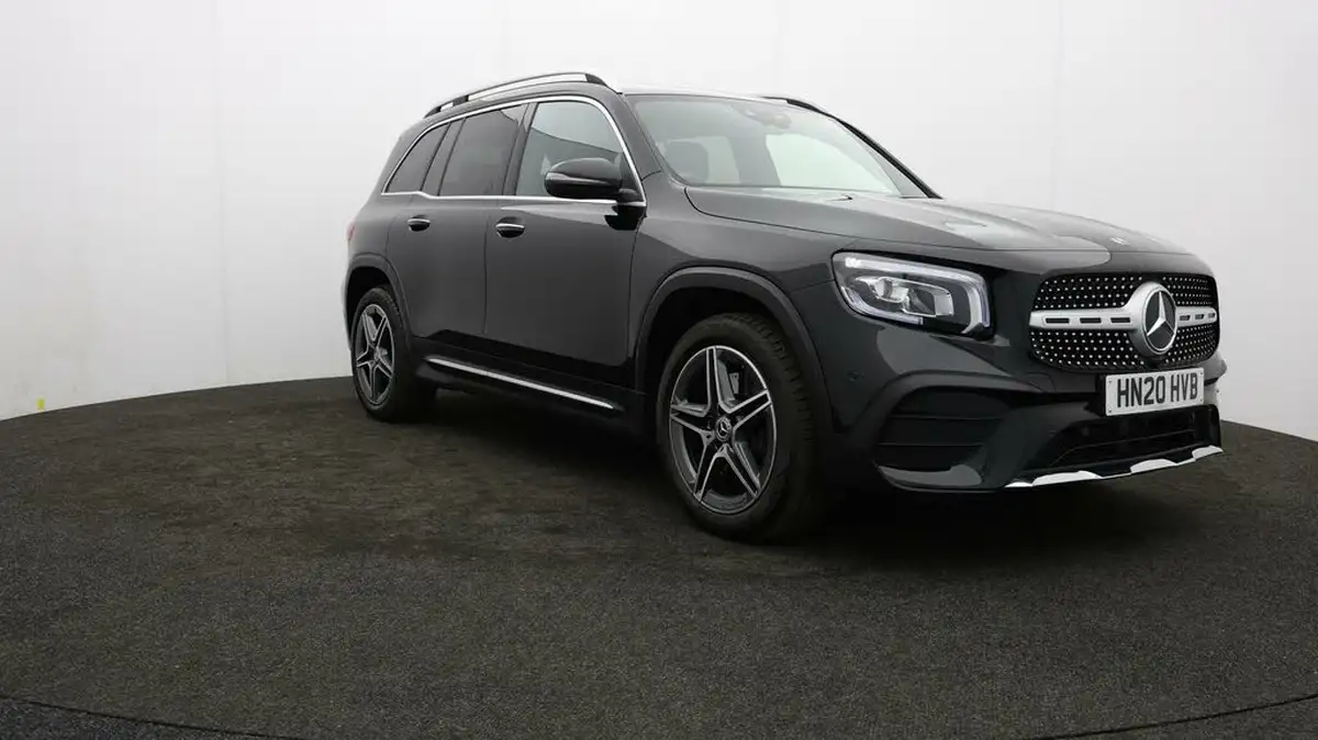 2020-mercedes-benz-glb-class-20d-glb220d-amg-line-premium-7-big-0