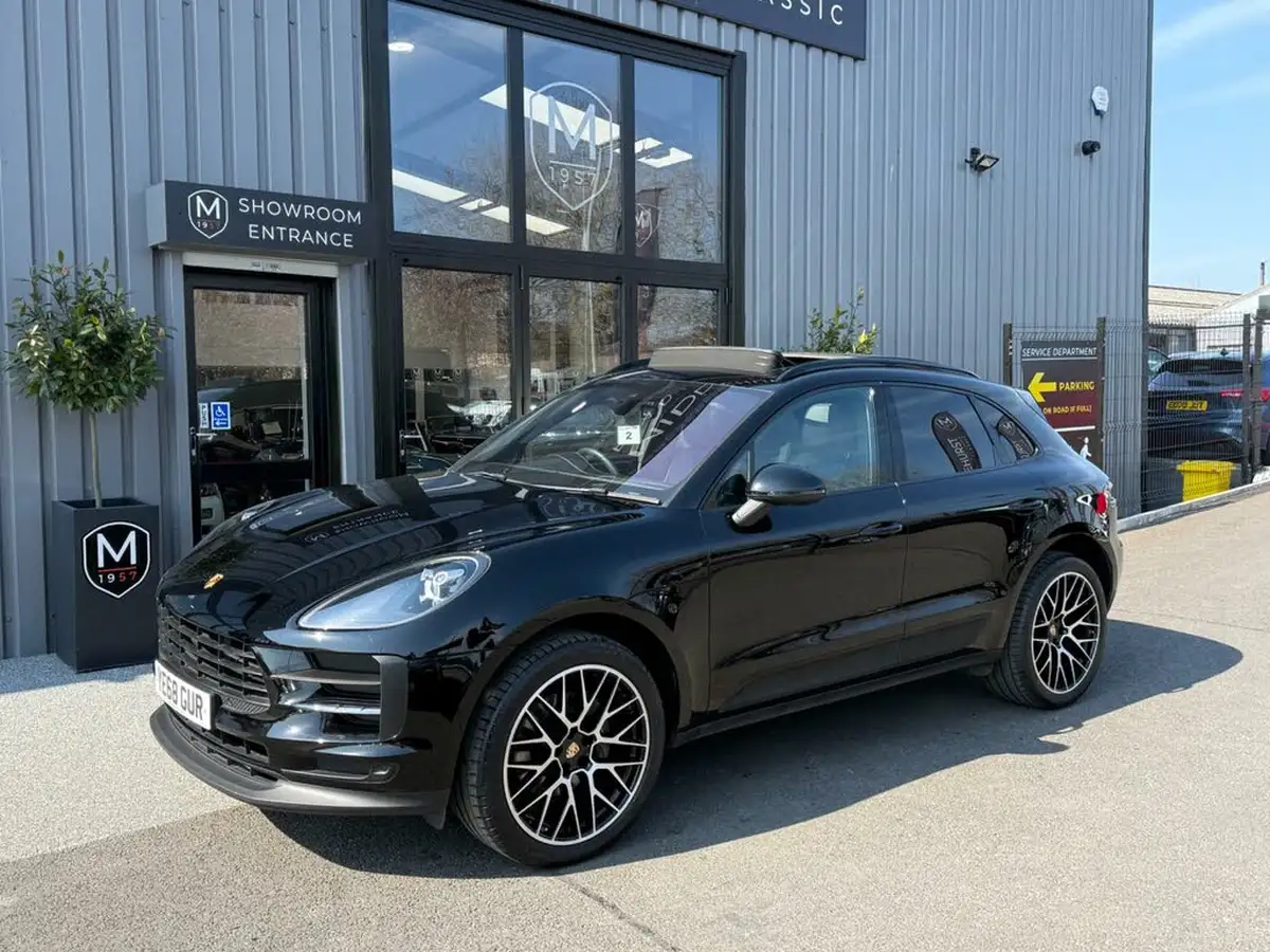 2018-porsche-macan-big-6