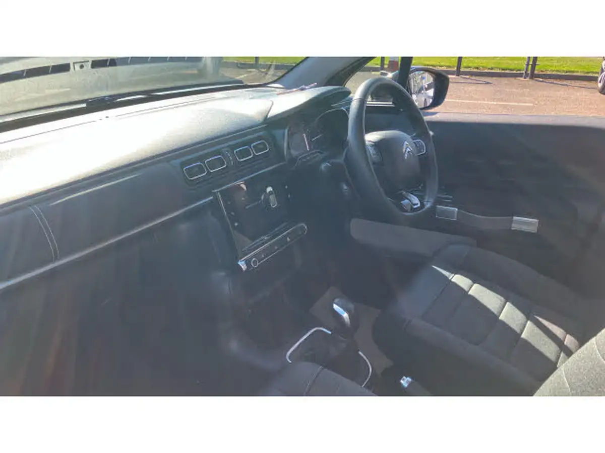 2022-citroen-c3-12-puretech-saint-james-83ps-big-8