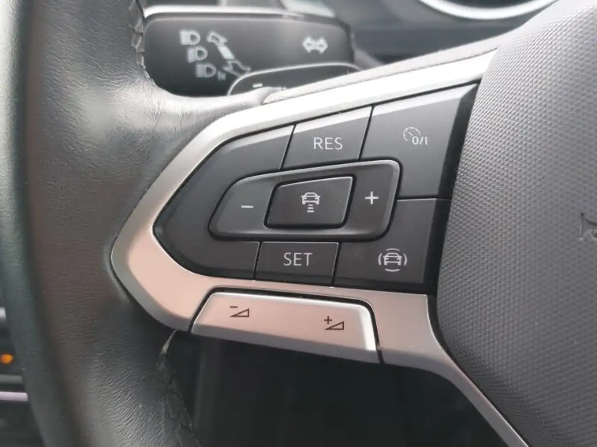 2021-volkswagen-tiguan-15-tsi-life-150ps-dsg-big-17