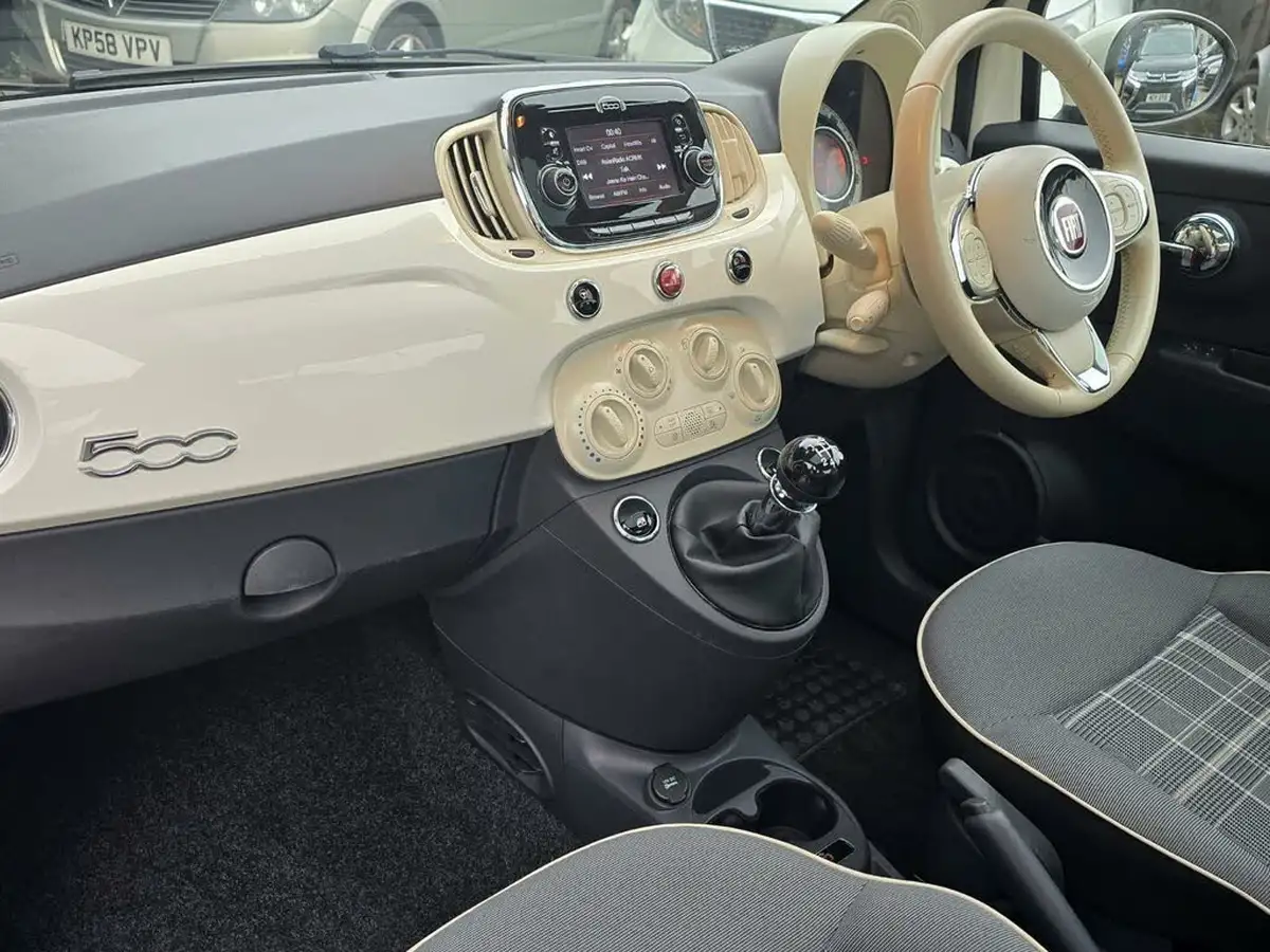 2017-fiat-500-12-lounge-big-18