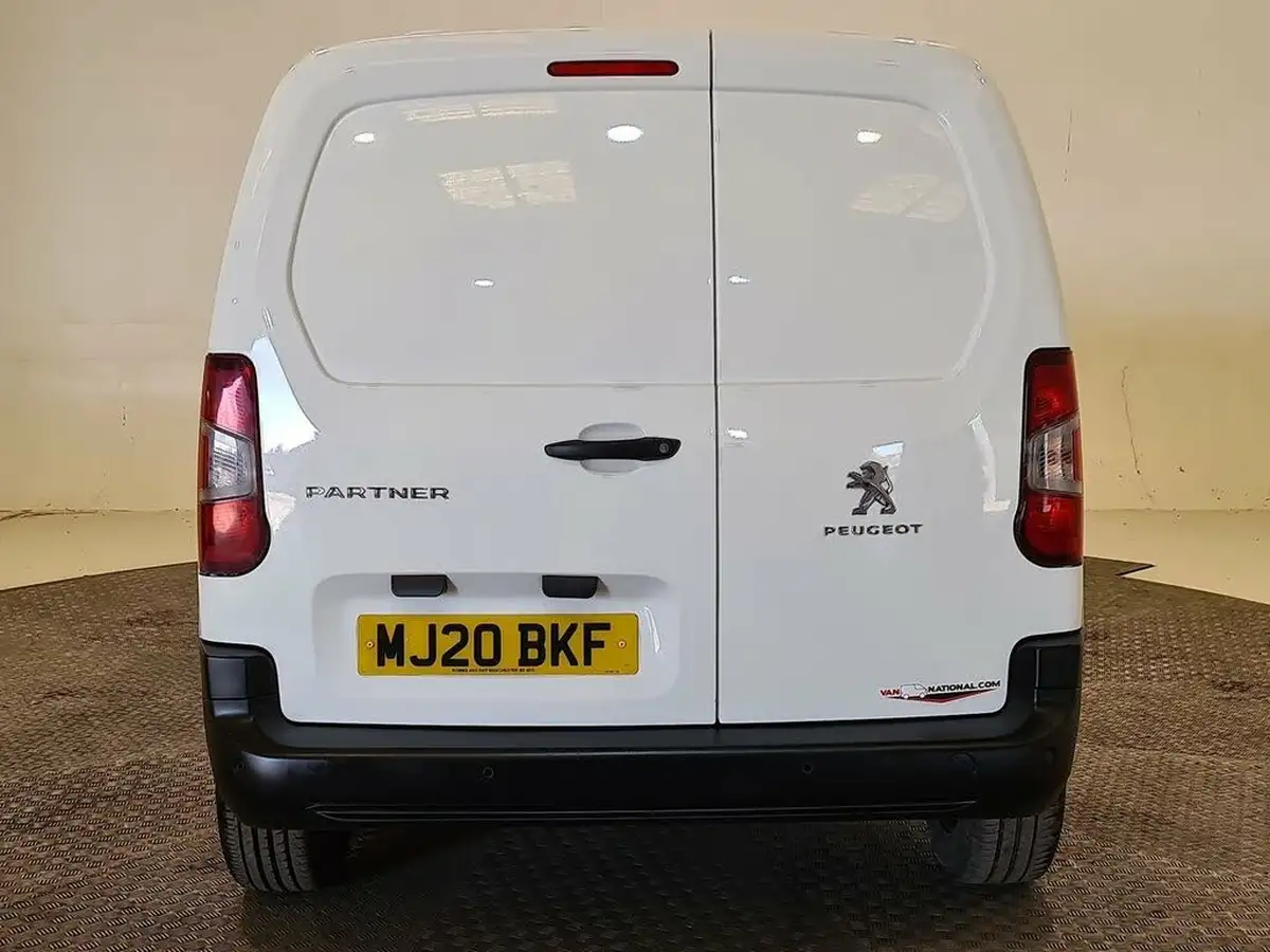 2020-peugeot-partner-15-bluehdi-1000-professional-100ps-eu6dt-panel-big-14