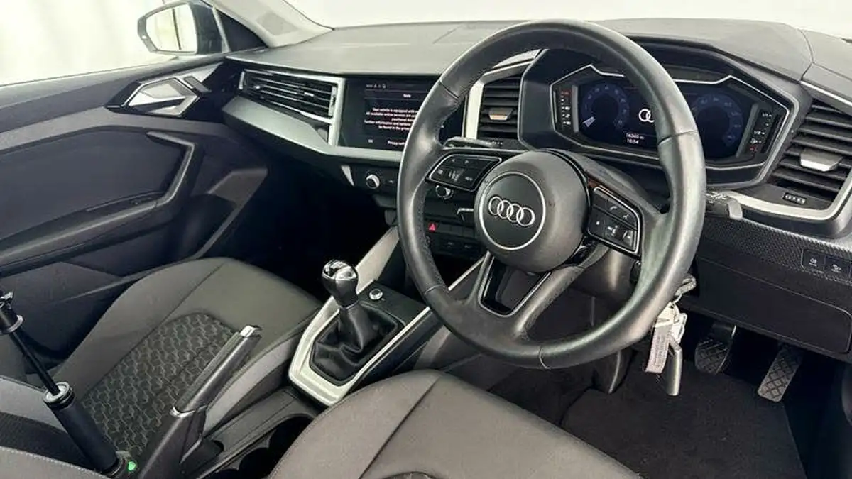 2021-audi-a1-10-25-tfsi-sport-big-5