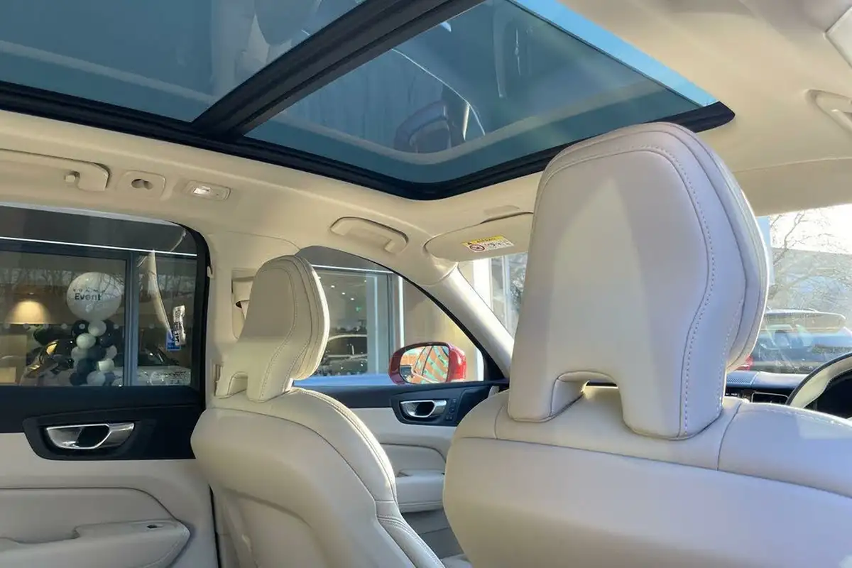 2022-volvo-xc60-20-t8-inscription-pro-455bhp-plug-in-hybrid-big-22