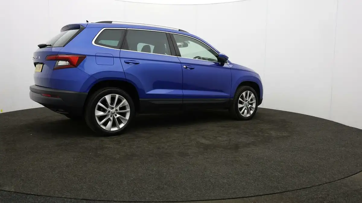 2021-skoda-karoq-15-tsi-se-l-big-25