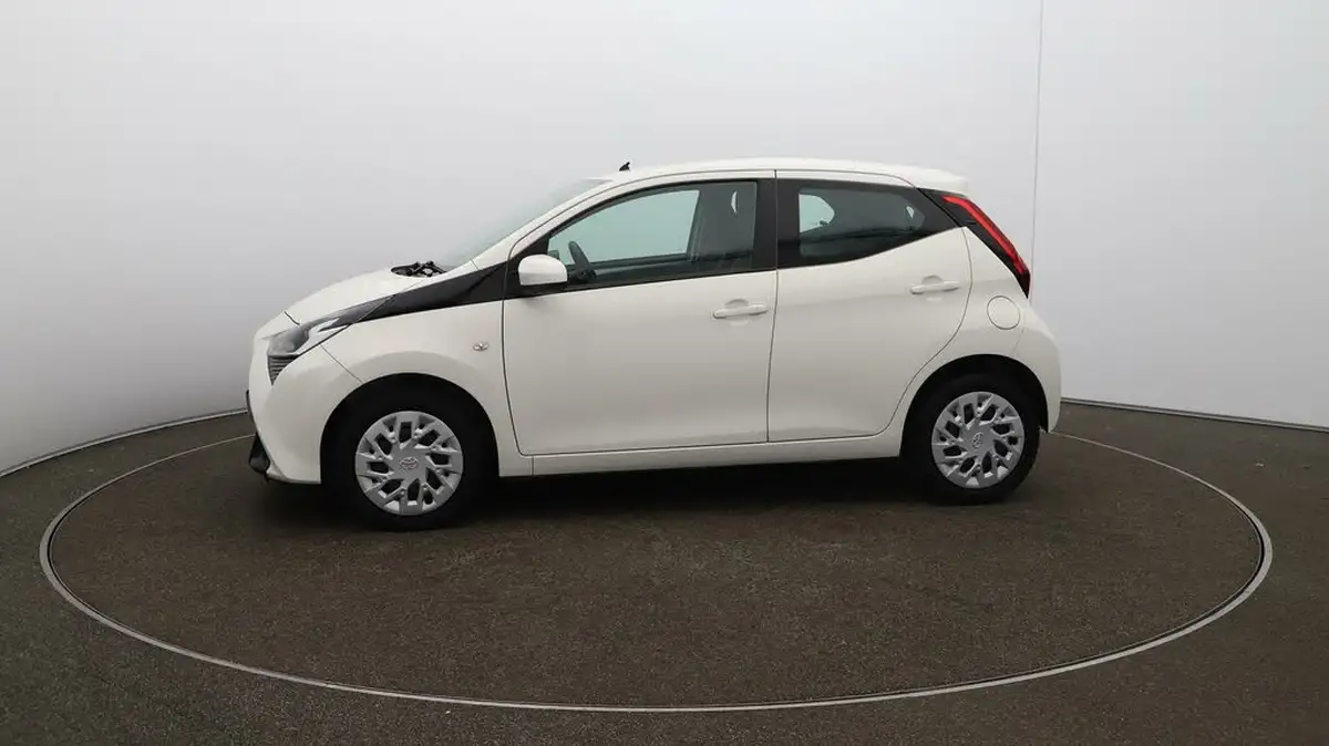 2019-toyota-aygo-10-vvt-i-x-play-tss-x-shift-big-57