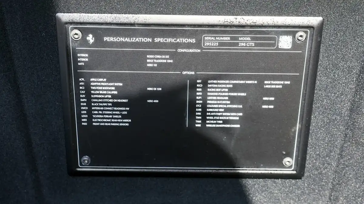 2023-ferrari-296-gts-big-52