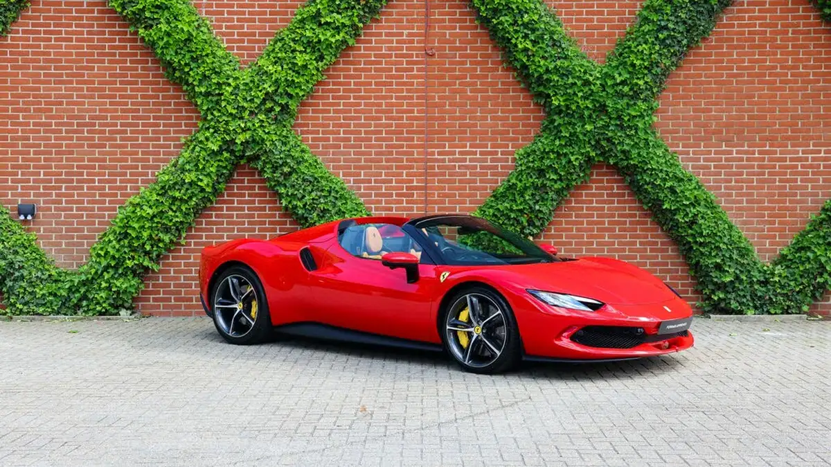 2023-ferrari-296-gts-big-4