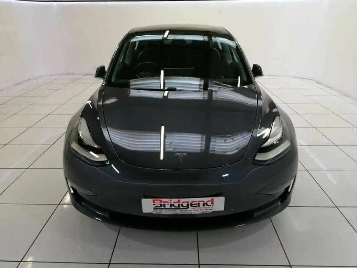 2019-tesla-model-3-e-long-range-4x4-big-1