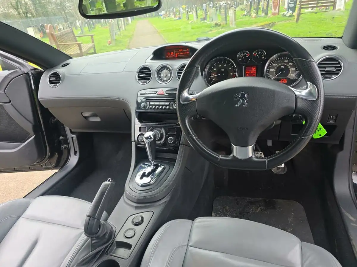 2010-peugeot-rcz-16-gt-156-auto-big-22