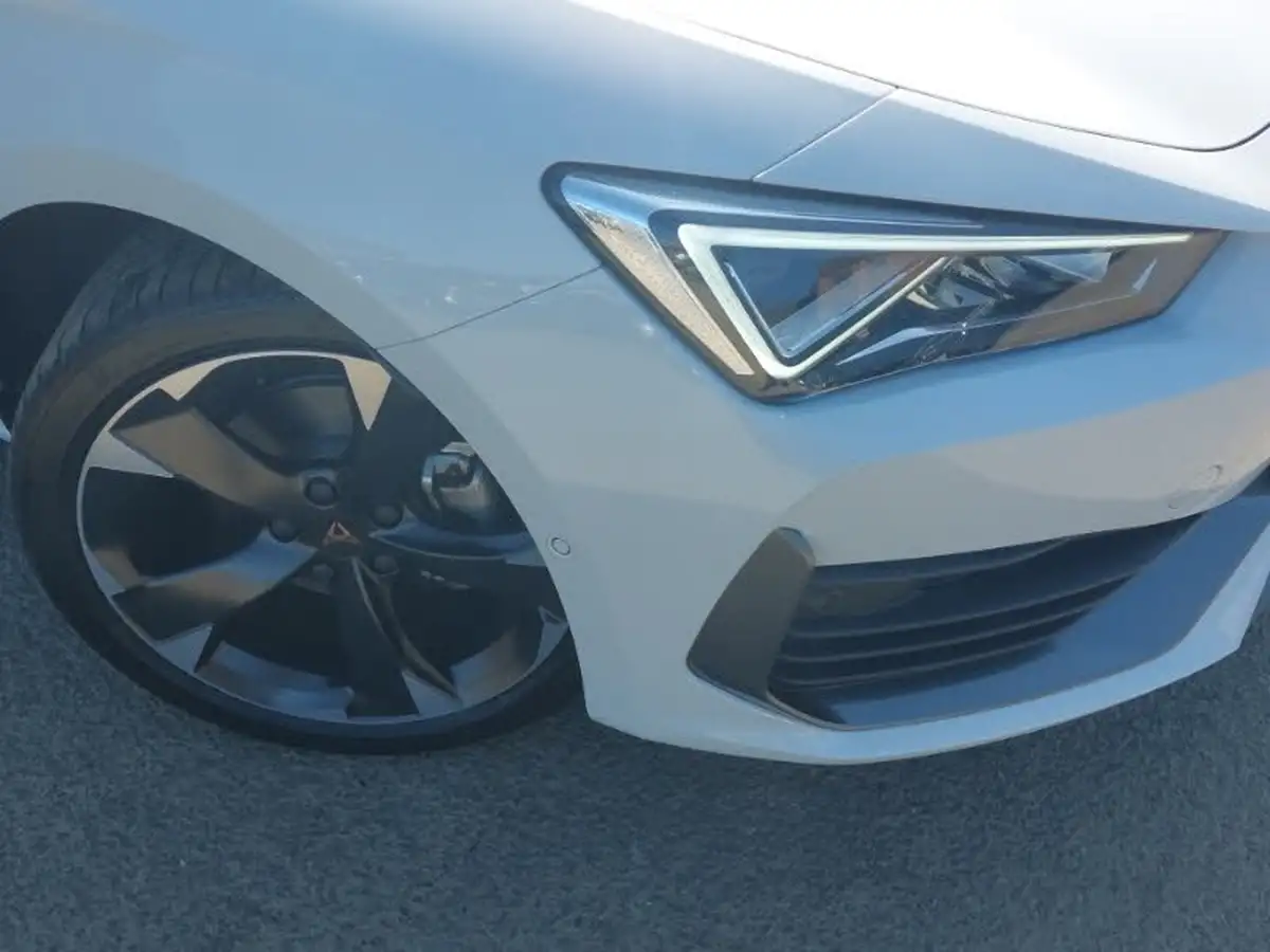 2024-cupra-leon-nf-15-etsi-v1-hatchback-big-8