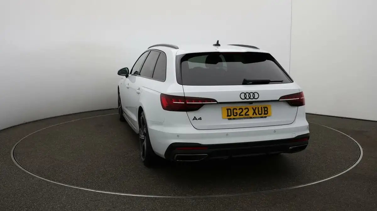 2022-audi-a4-avant-20-35-tfsi-black-edition-s-tronic-big-53