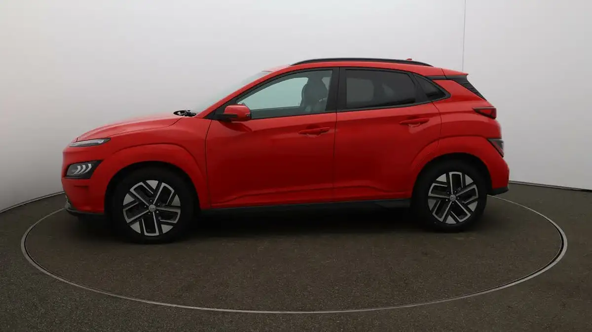 2022-hyundai-kona-e-ultimate-big-4