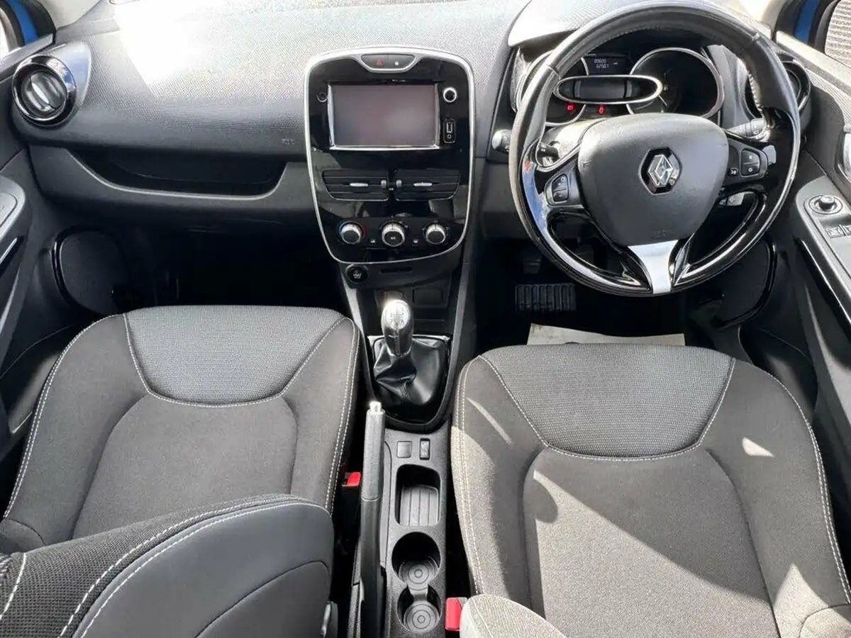 2015-renault-clio-12-dynamique-nav-big-16
