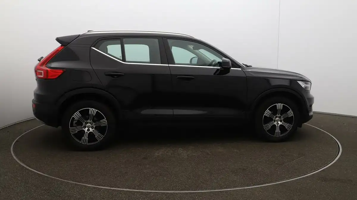 2021-volvo-xc40-15-t3-inscription-161bhp-auto-big-40