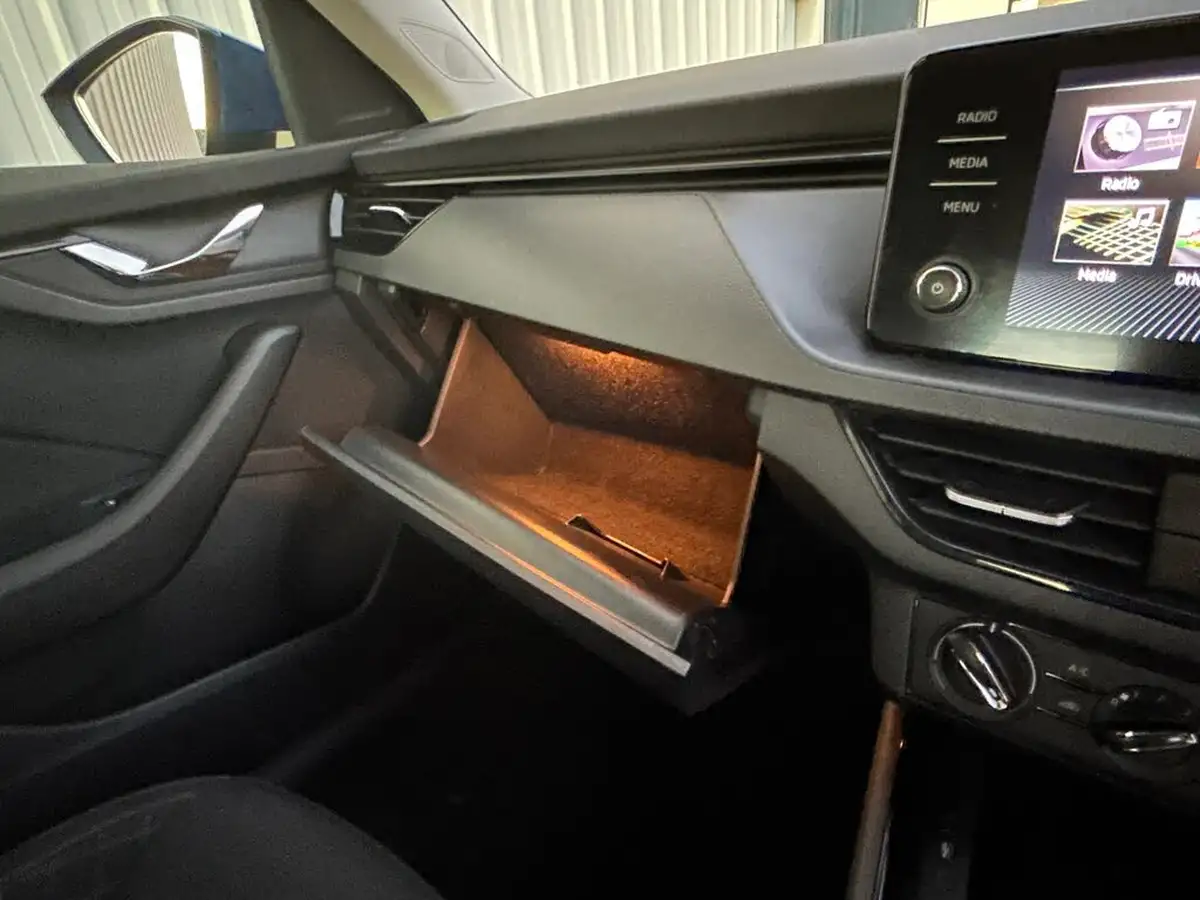2020-skoda-kamiq-16tdi-se-scr-big-20