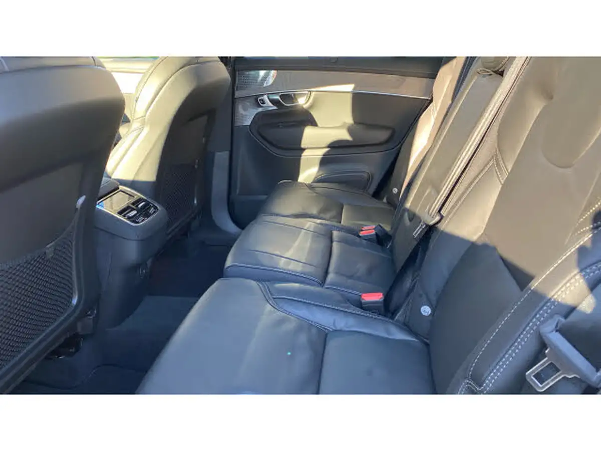 2024-volvo-xc90-20-b5-ultra-dark-big-9