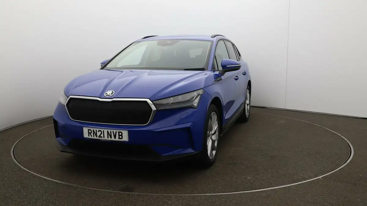2021-skoda-enyaq-e-60-62-kwh-big-38