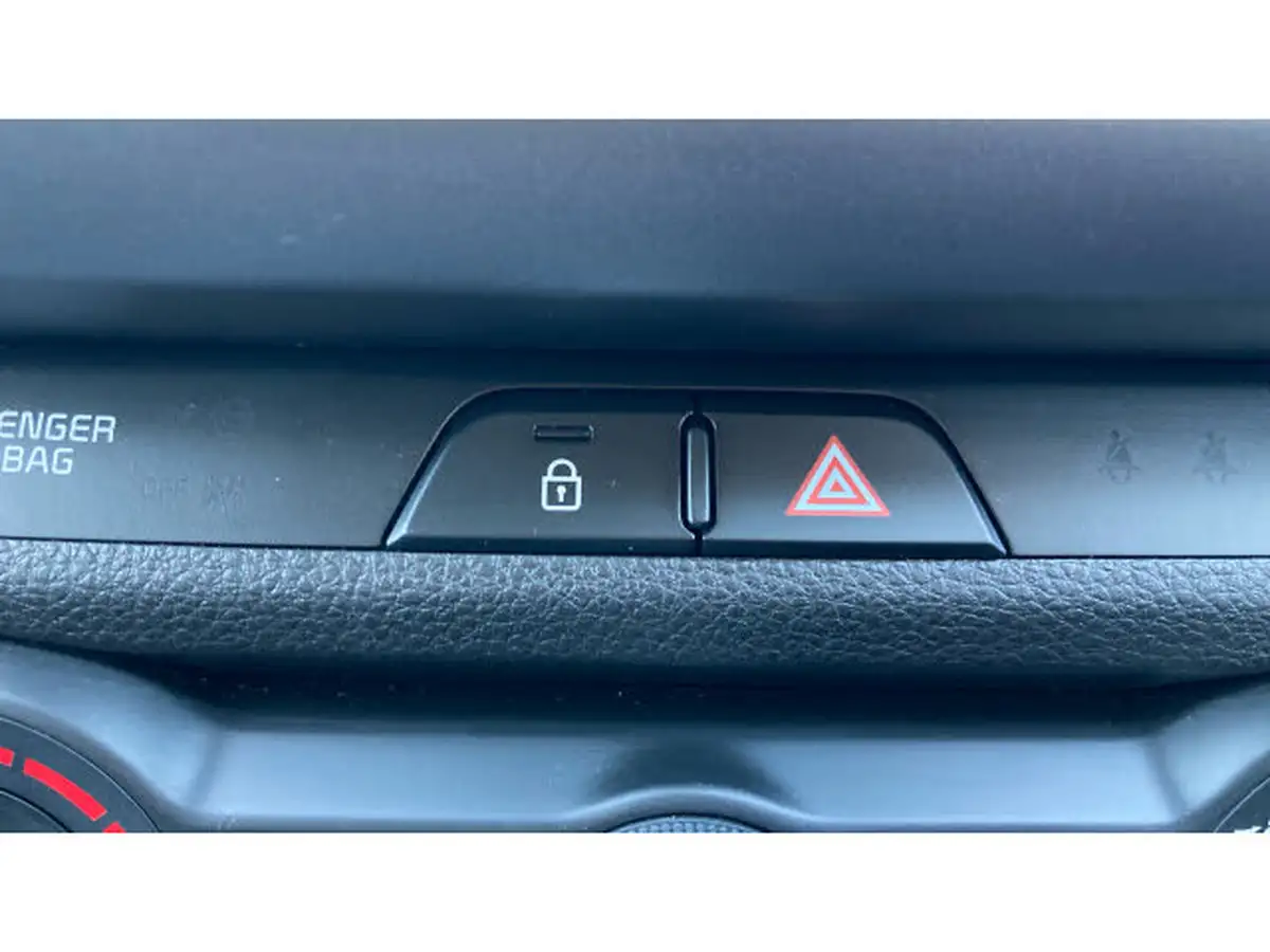 2020-kia-rio-125-2-big-31
