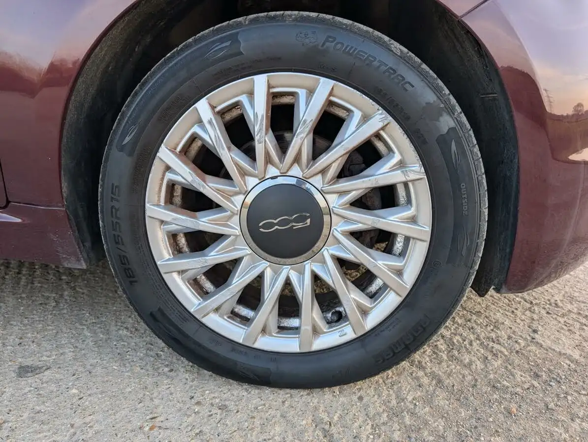 2016-fiat-500-12-lounge-big-13