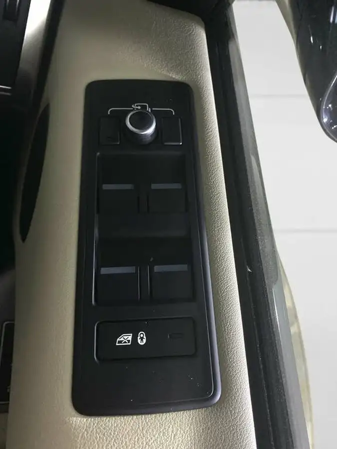 2017-land-rover-range-rover-sport-20sd4-hse-240ps-big-27