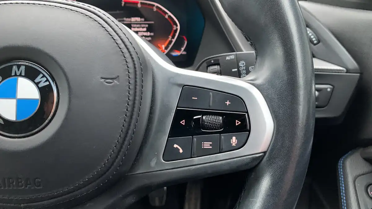 2022-bmw-1-series-15-118i-m-sport-lcp-big-23