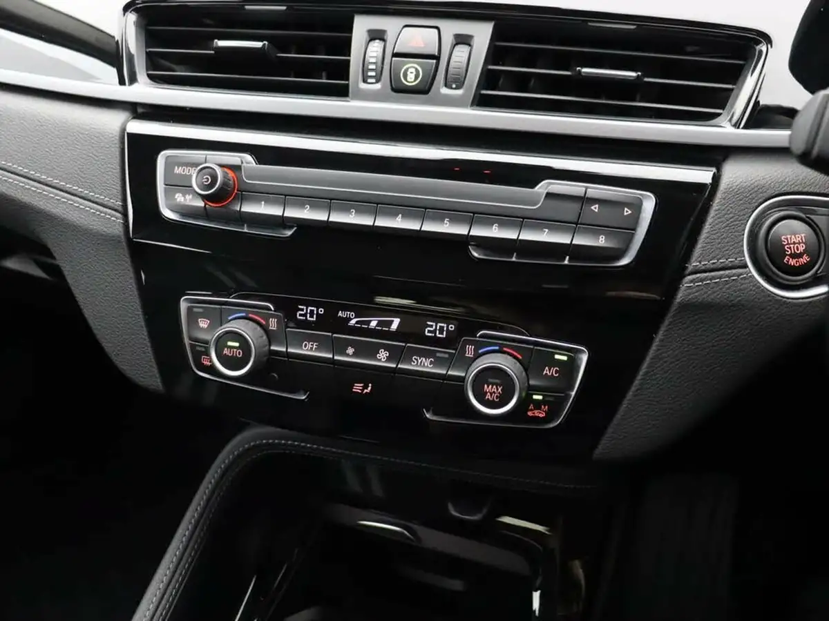 2021-bmw-x1-20-xdrive20i-sport-big-28
