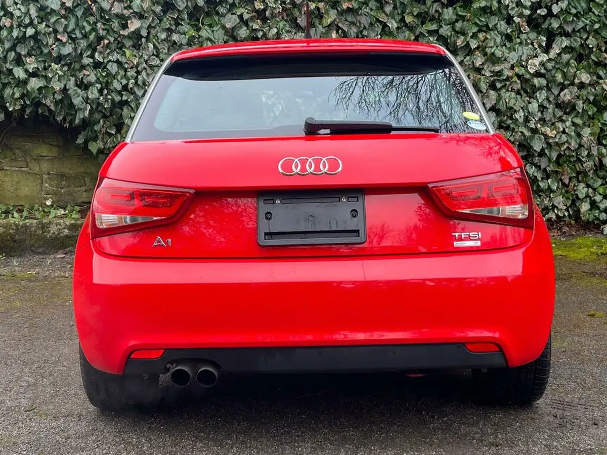 2013-audi-a1-big-58