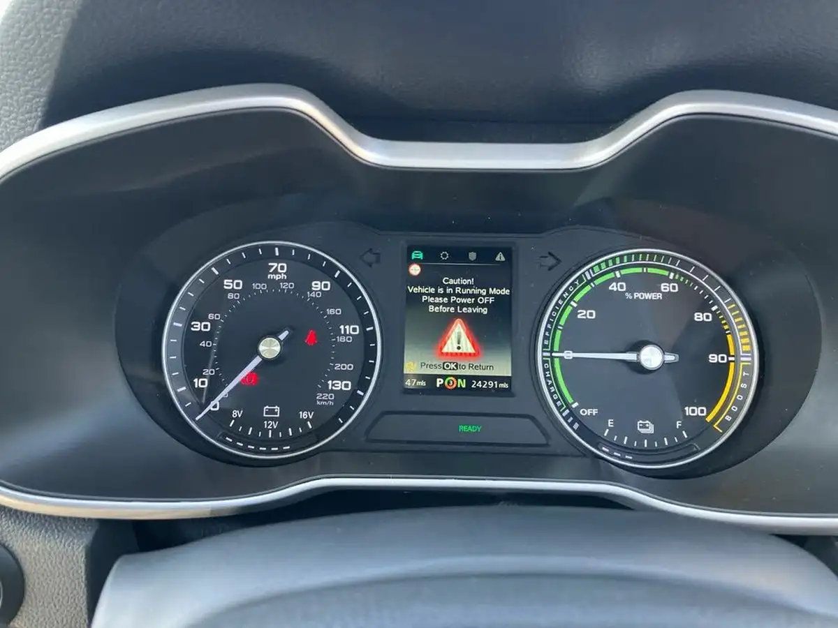 2021-mg-zs-suv-e-exclusive-ev-big-13