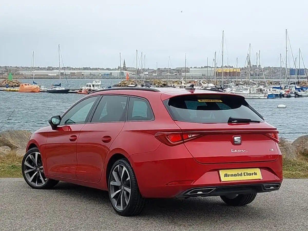 2021-seat-leon-15-tsi-evo-fr-sport-150ps-estate-big-1