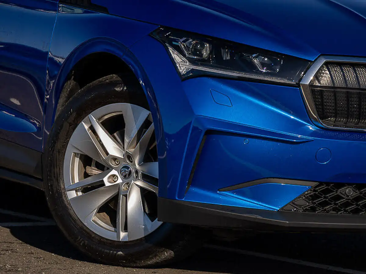 2023-skoda-enyaq-e-60-edition-big-19