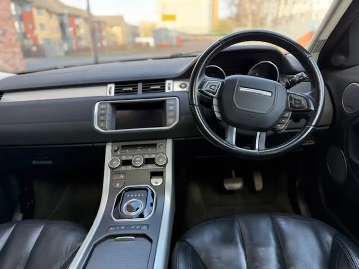 2014-land-rover-range-rover-evoque-22sd4-pure-tech-hatchback-5d-auto-big-10