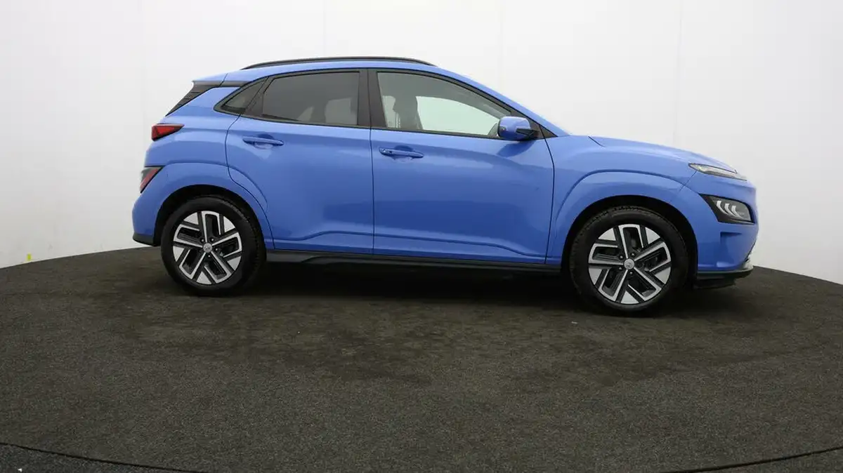 2022-hyundai-kona-e-premium-204ps-64kwh-7kw-obc-big-34