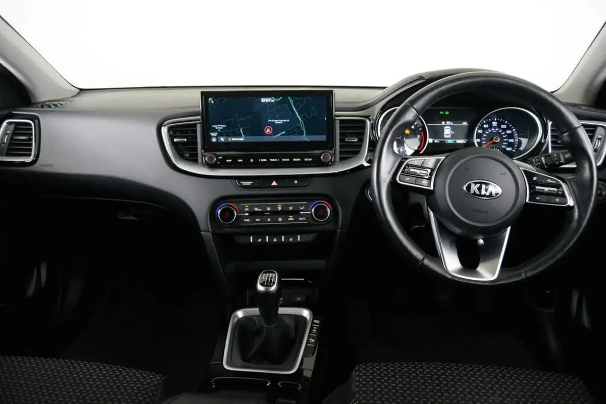 2021-kia-xceed-16crdi-3-48v-mhev-big-17