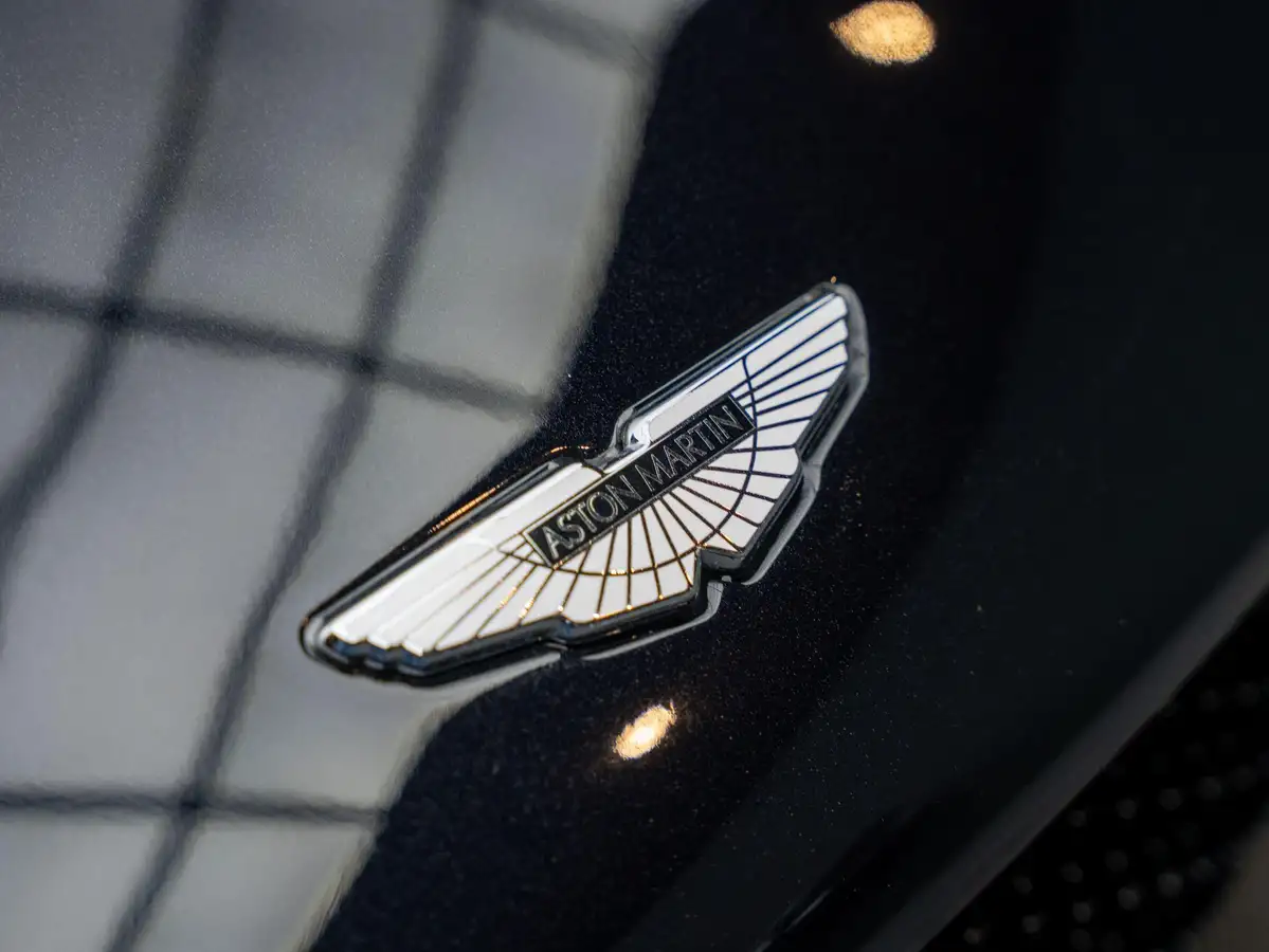 2019-aston-martin-dbs-52-v12-superleggera-big-43