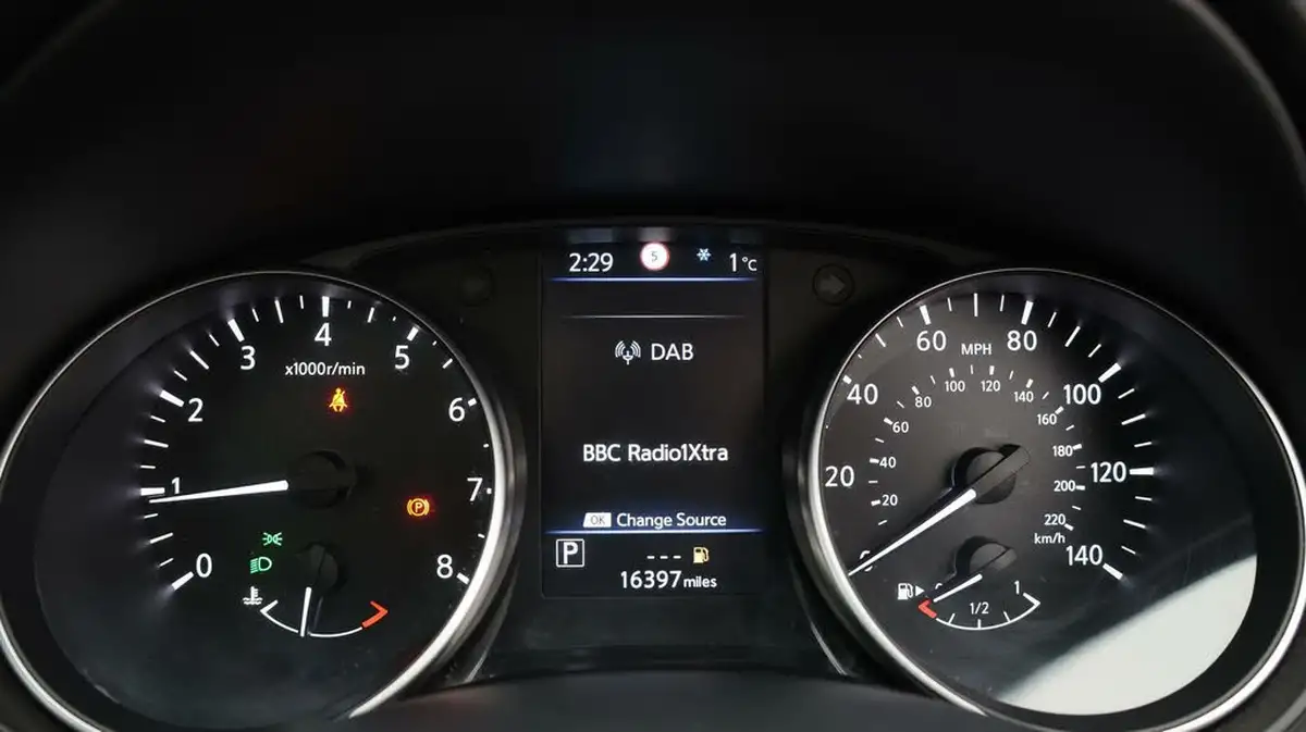 2021-nissan-qashqai-13-dig-t-n-motion-160ps-auto-big-10