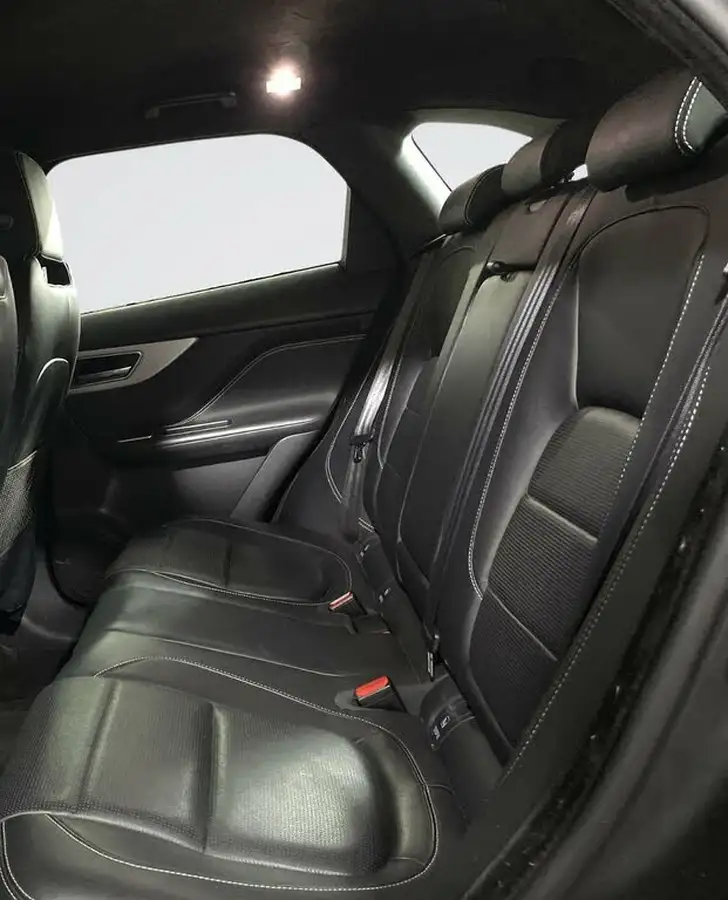 2019-jaguar-f-pace-20-i4d-r-sport-180ps-ss-auto-big-8